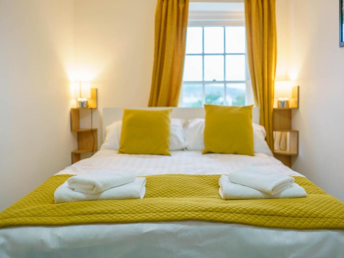 Pass The Keys Modern 2 Bed Flat Overlooking Aberaeron Harbour Bagian luar foto